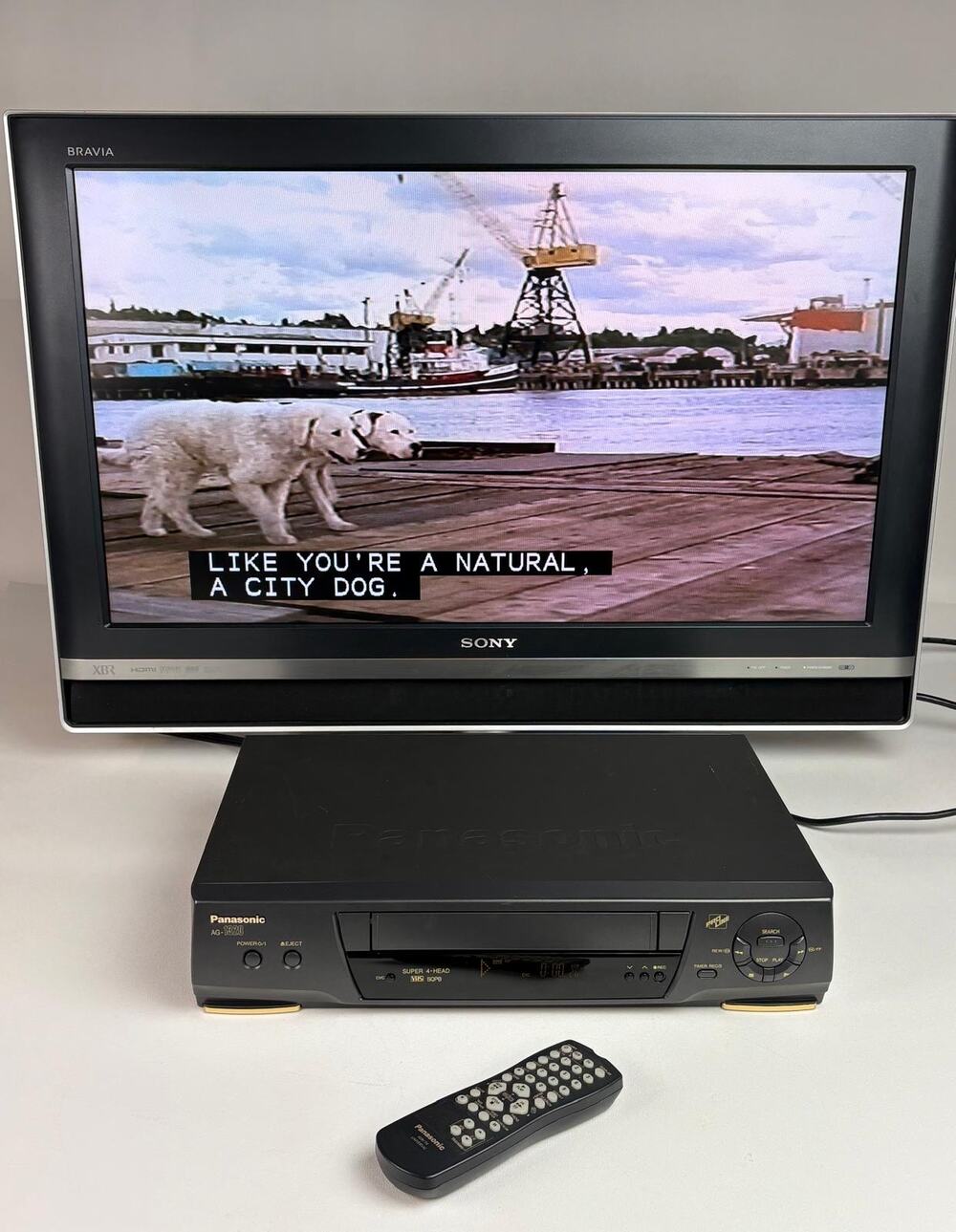 Panasonic AG-1320P Super 4-Head VHS VCR Video Cassette Recorder w/ Remote